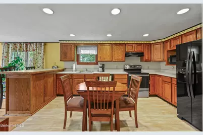 2519 Hancock Rd, Hancock, MA 01237 - Photo 16