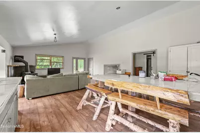 451 Williamstown Rd, Lanesborough, MA 01237 - Photo 10