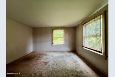 5 Apple St, Stockbridge, MA 01262 - Photo 24