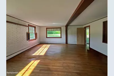 5 Apple St, Stockbridge, MA 01262 - Photo 8