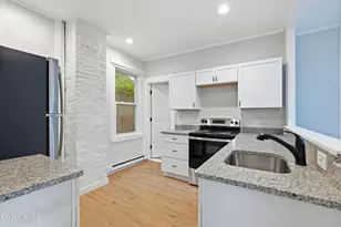 53 Orchard St, Pittsfield, MA 01201 - Photo 8