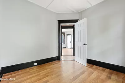 53 Orchard St, Pittsfield, MA 01201 - Photo 24