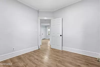53 Orchard St, Pittsfield, MA 01201 - Photo 12