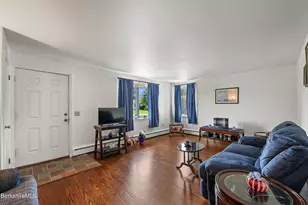 30 Joan Dr, Pittsfield, MA 01201 - Photo 4