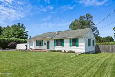 30 Joan Dr, Pittsfield, MA 01201 - Photo 38