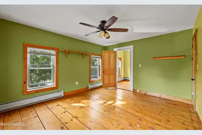 10 Summer St, Adams, MA 01220 - Photo 40