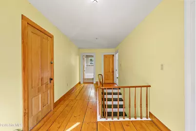 10 Summer St, Adams, MA 01220 - Photo 36