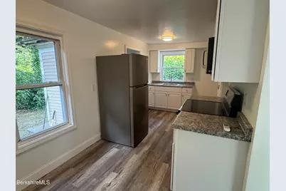 68 1/2 Columbia St, Adams, MA 01220 - Photo 4