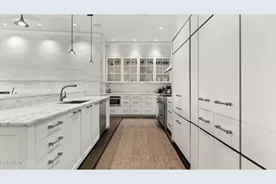 165 Kemble St #18, Lenox, MA 01240 - Photo 6