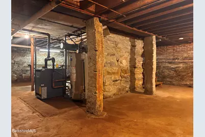 191 Fort Hill Ave, Pittsfield, MA 01201 - Photo 32