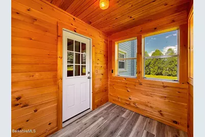 191 Fort Hill Ave, Pittsfield, MA 01201 - Photo 6