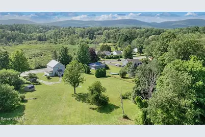 191 Fort Hill Ave, Pittsfield, MA 01201 - Photo 2