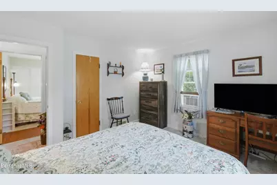 16 Patricia Ave, Pittsfield, MA 01201 - Photo 16