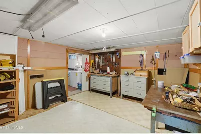 16 Patricia Ave, Pittsfield, MA 01201 - Photo 38