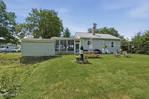 16 Patricia Ave, Pittsfield, MA 01201 - Photo 44