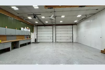 110 Union St, North Adams, MA 01247 - Photo 8