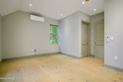 145-147 Pleasant St, North Adams, MA 01247 - Photo 18