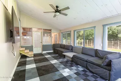 56 Saratoga Dr, Pittsfield, MA 01201 - Photo 24