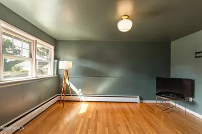 56 Saratoga Dr, Pittsfield, MA 01201 - Photo 12
