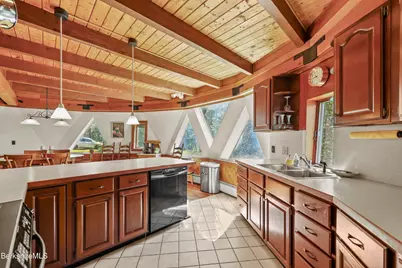 152 Sir Edwards Way, Becket, MA 01223 - Photo 14