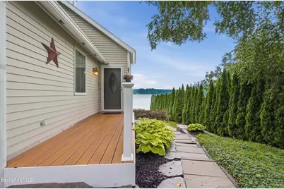 92 Ridge Ave, Pittsfield, MA 01201 - Photo 2