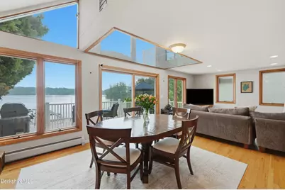 92 Ridge Ave, Pittsfield, MA 01201 - Photo 8