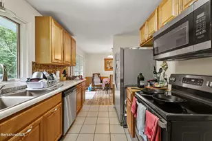 732 Main St, Becket, MA 01223 - Photo 18