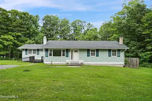 732 Main St, Becket, MA 01223 - Photo 1