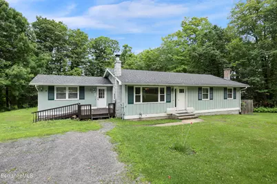 732 Main St, Becket, MA 01223 - Photo 2
