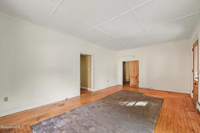 10 Summer St, Adams, MA 01220 - Photo 20