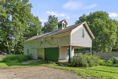 10 Summer St, Adams, MA 01220 - Photo 4