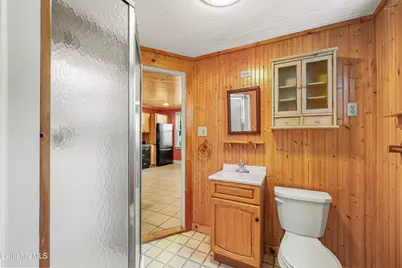 10 Summer St, Adams, MA 01220 - Photo 32