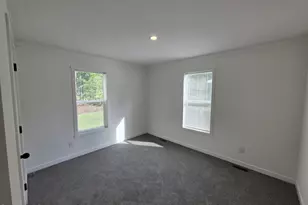 395 Cheshire Rd, Pittsfield, MA 01201 - Photo 8