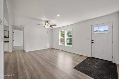 395 Cheshire Rd #111, Pittsfield, MA 01201 - Photo 8
