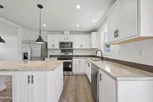 395 Cheshire Rd, Pittsfield, MA 01201 - Photo 12