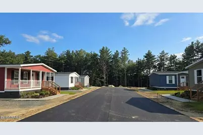 395 Cheshire Rd #121, Pittsfield, MA 01201 - Photo 2