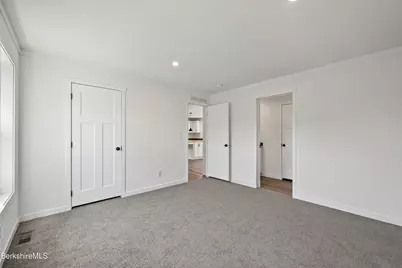 395 Cheshire Rd #122, Pittsfield, MA 01201 - Photo 22