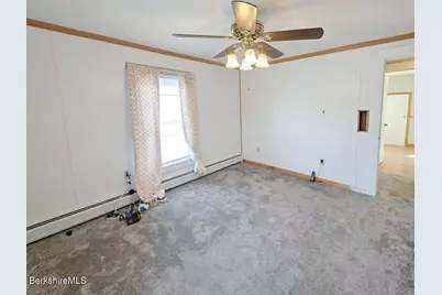 4 Albert St, Adams, MA 01220 - Photo 14