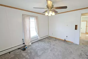 4 Albert St, Adams, MA 01220 - Photo 14