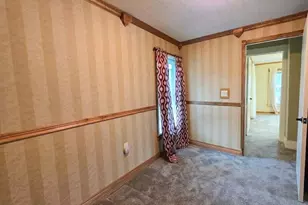 4 Albert St, Adams, MA 01220 - Photo 16