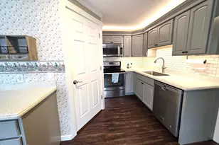4 Albert St, Adams, MA 01220 - Photo 6