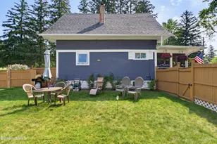 55 Fuller St, Lee, MA 01238 - Photo 8