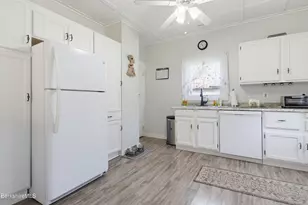55 Fuller St, Lee, MA 01238 - Photo 16