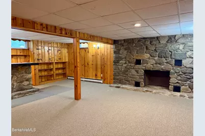 747 Pecks Rd, Pittsfield, MA 01201 - Photo 28