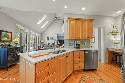 18 North St, Blandford, MA 01008 - Photo 14