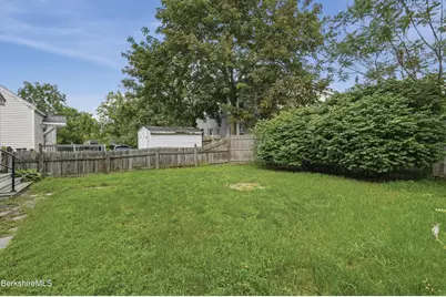78 Ontario St, Pittsfield, MA 01201 - Photo 26
