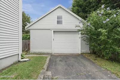 78 Ontario St, Pittsfield, MA 01201 - Photo 4