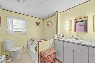 1 Lakewood Cir, Pittsfield, MA 01201 - Photo 20