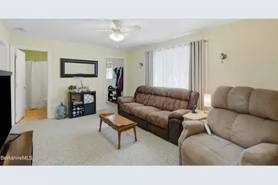 70 Franklin St, Dalton, MA 01226 - Photo 14