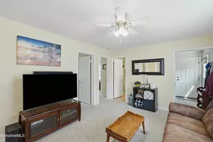 70 Franklin St, Dalton, MA 01226 - Photo 16